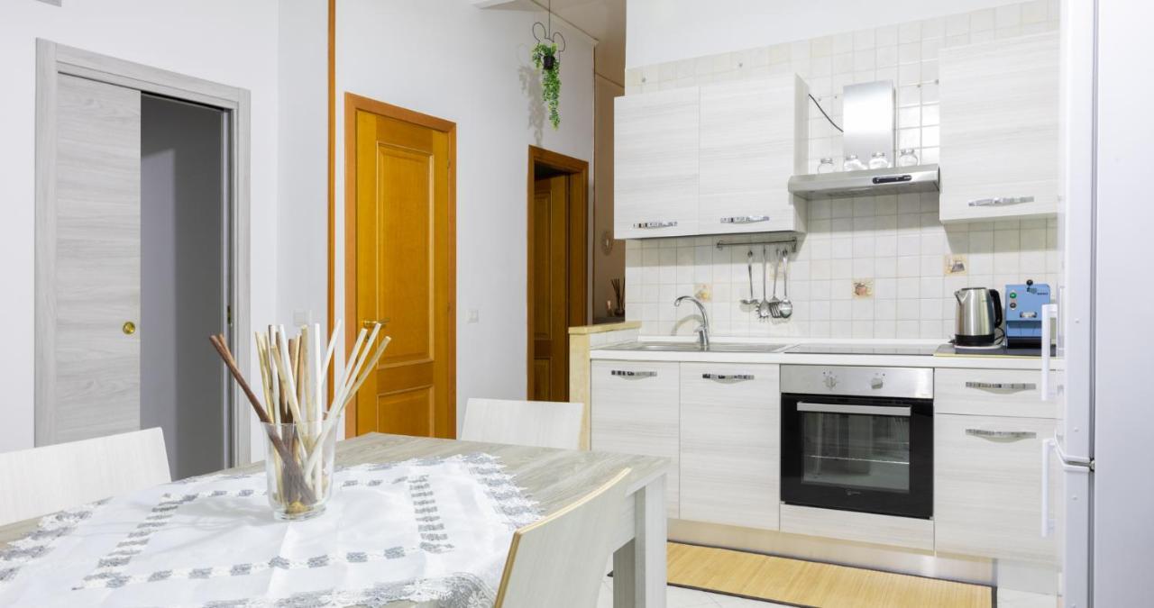 Appartement Decumani - Nel Cuore Di Napels